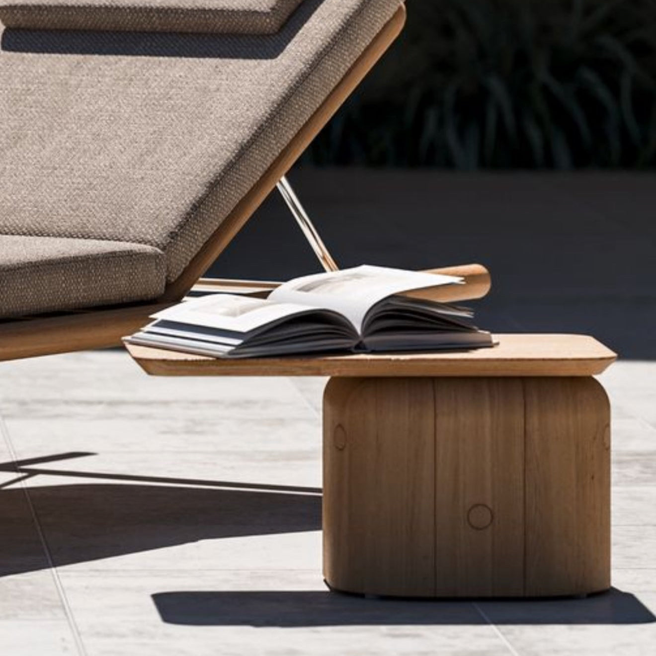 Outdoor Coffee & Side Tables