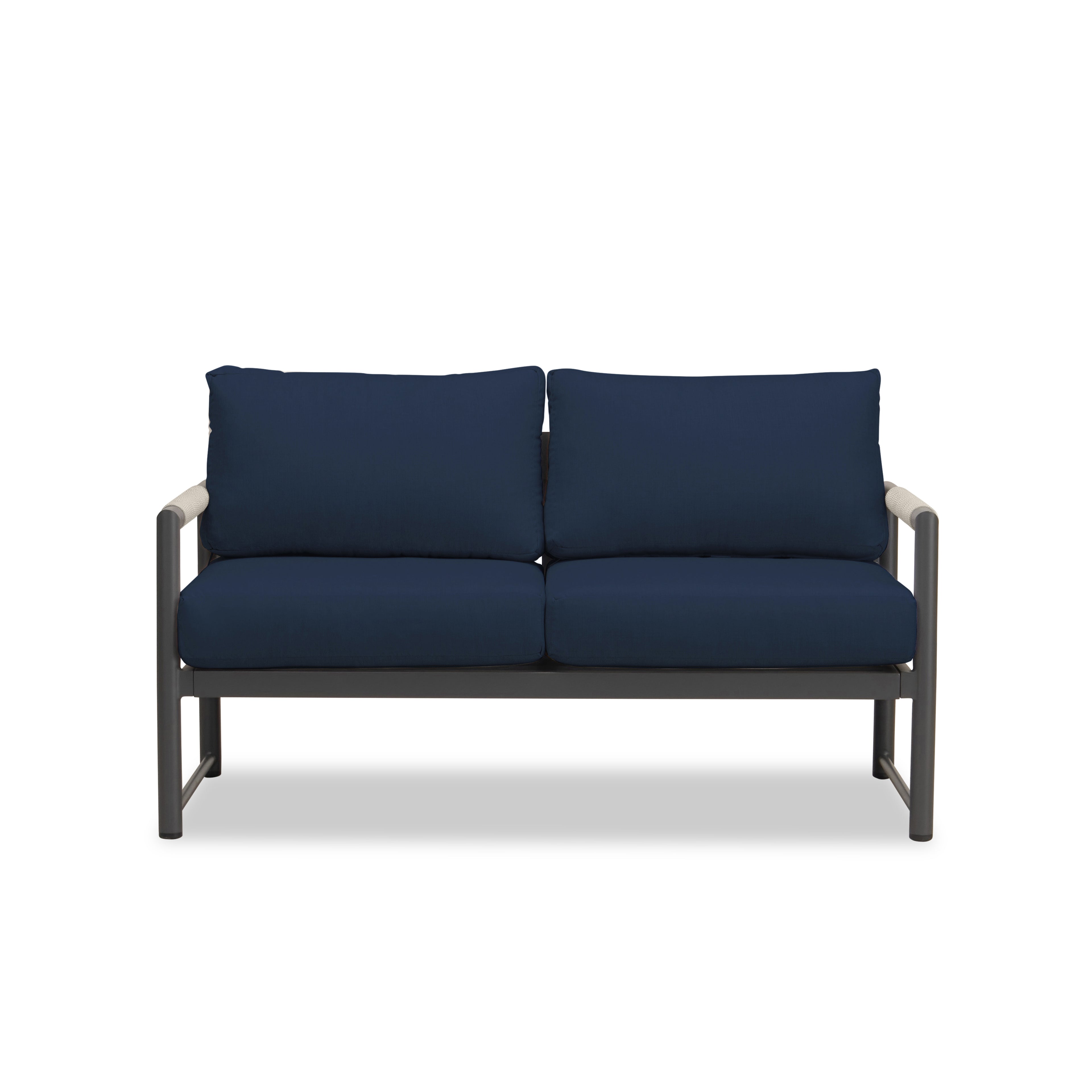 Alto Loveseat