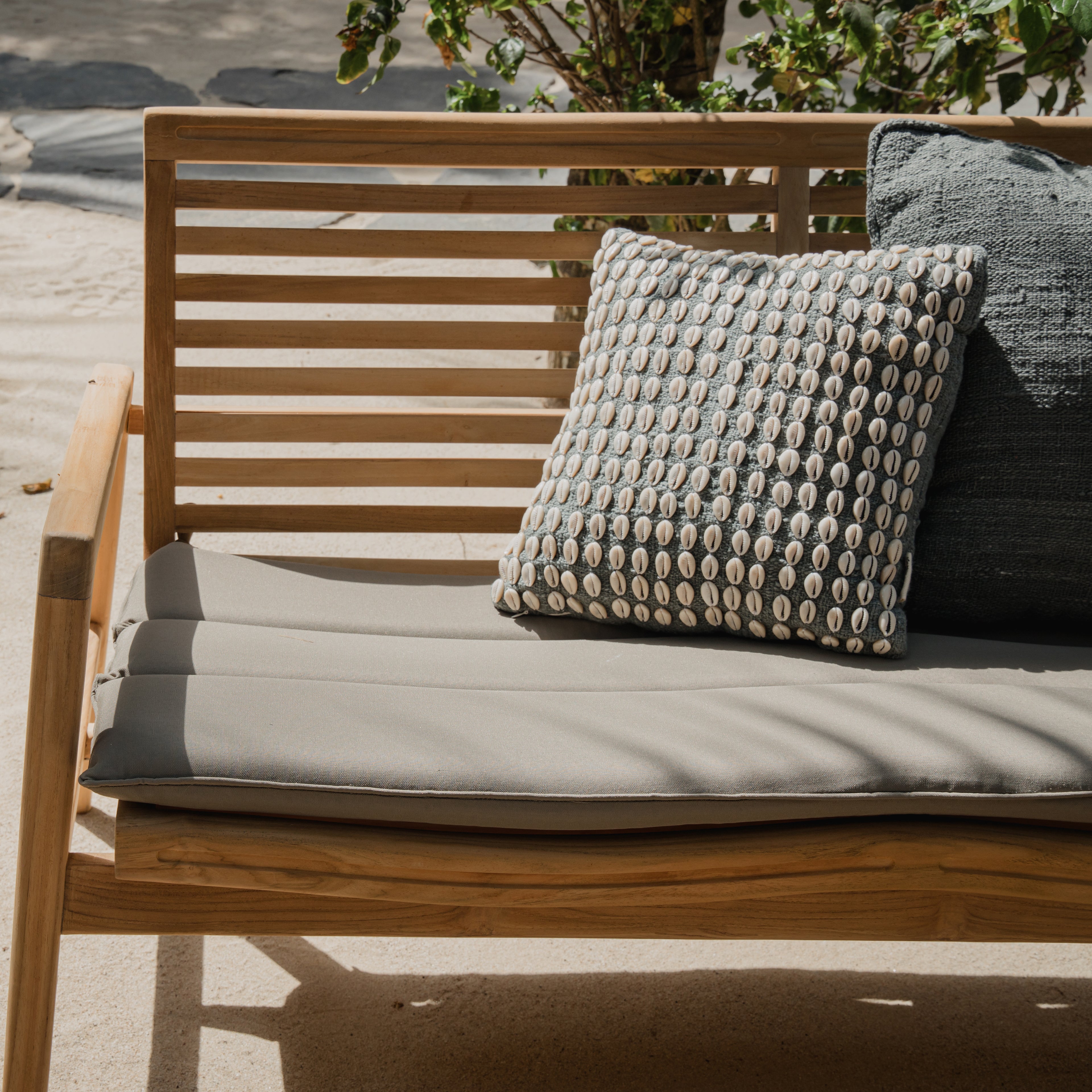 Archer Loveseat