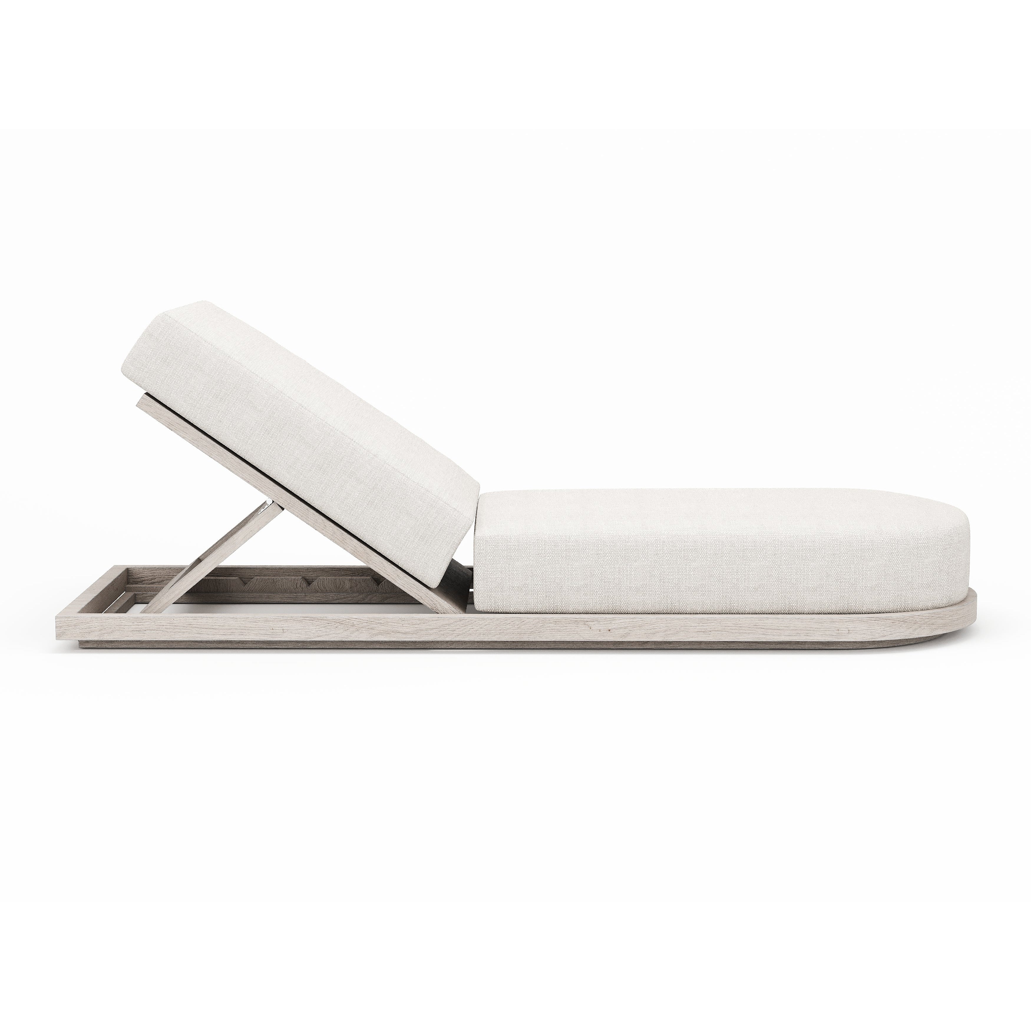 Muse Chaise