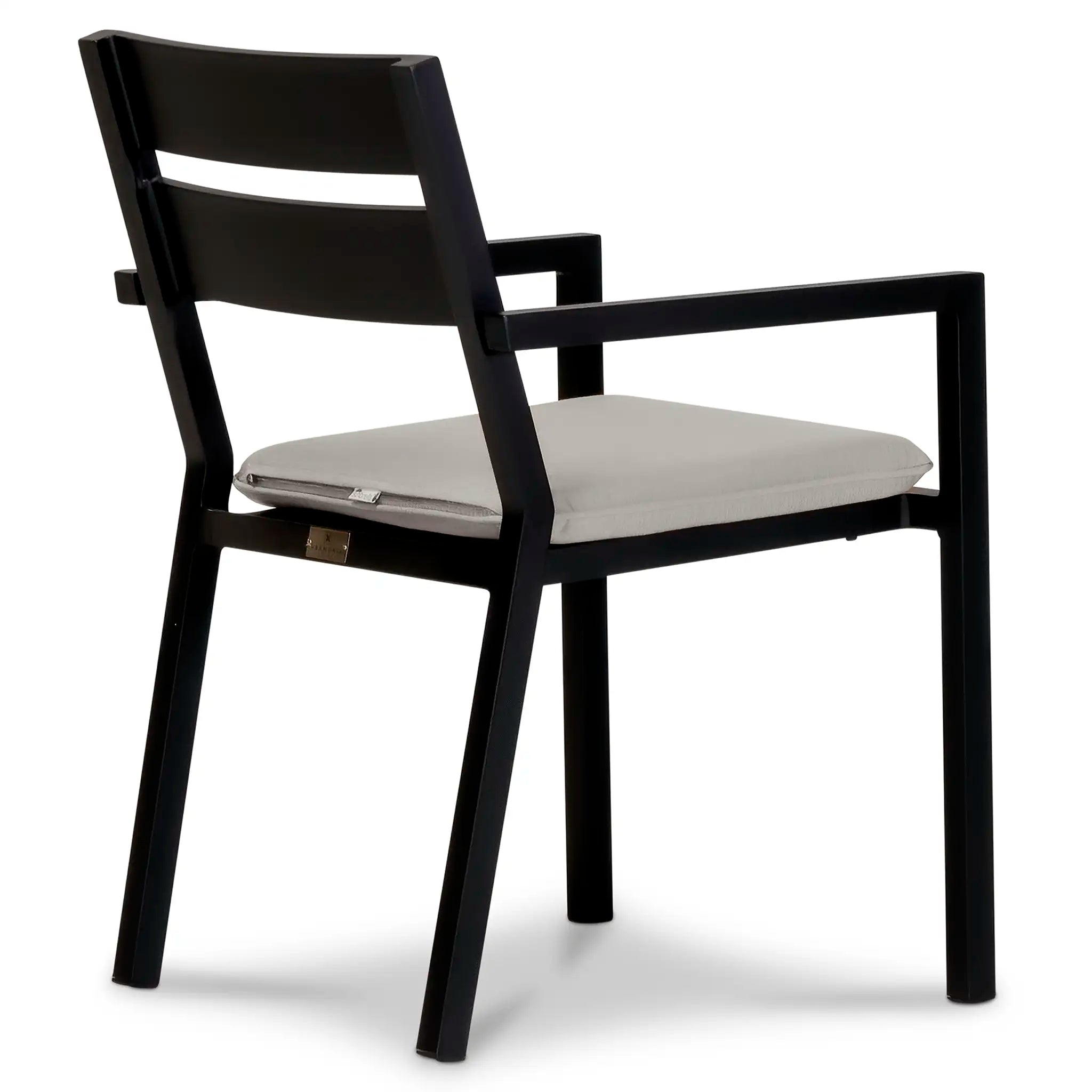 variant:Cast Silver