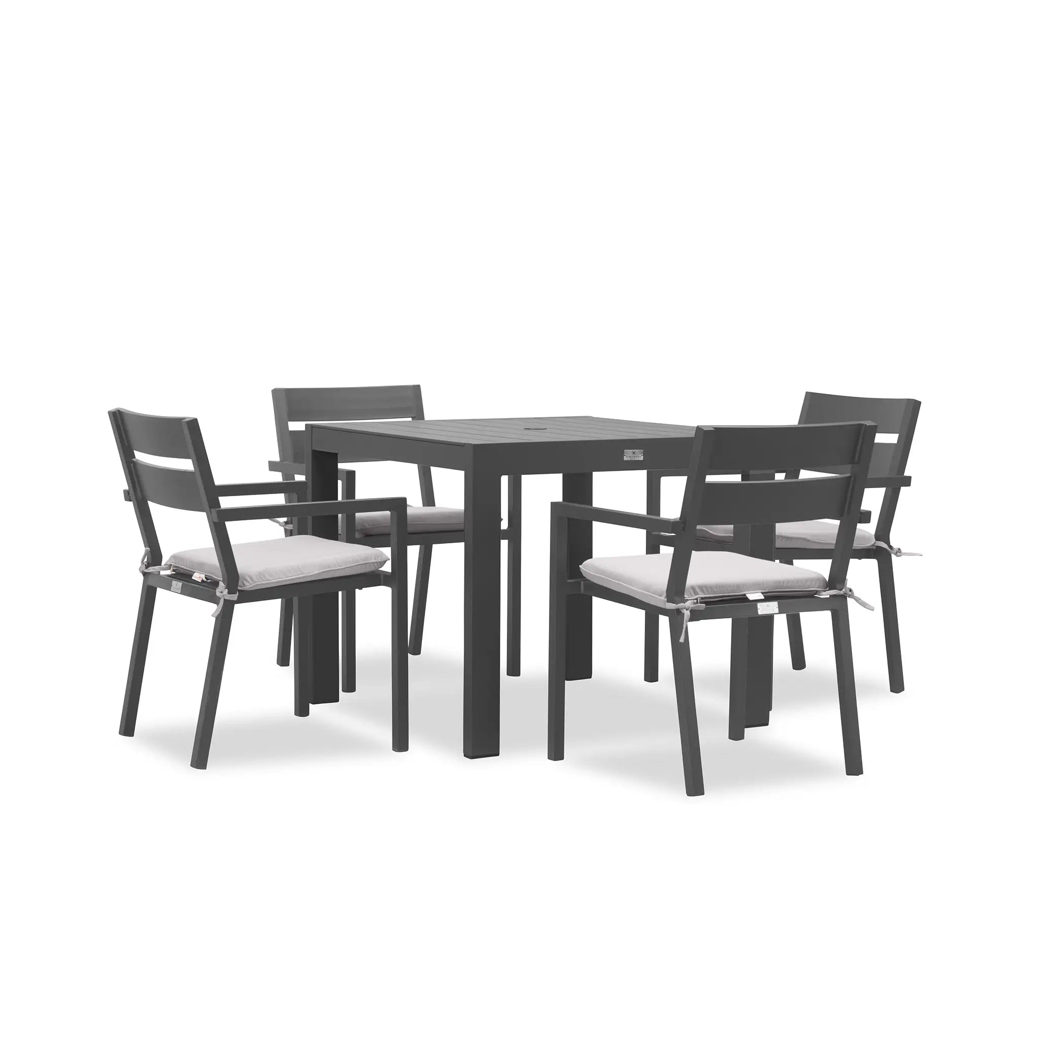 variant:Cast Silver