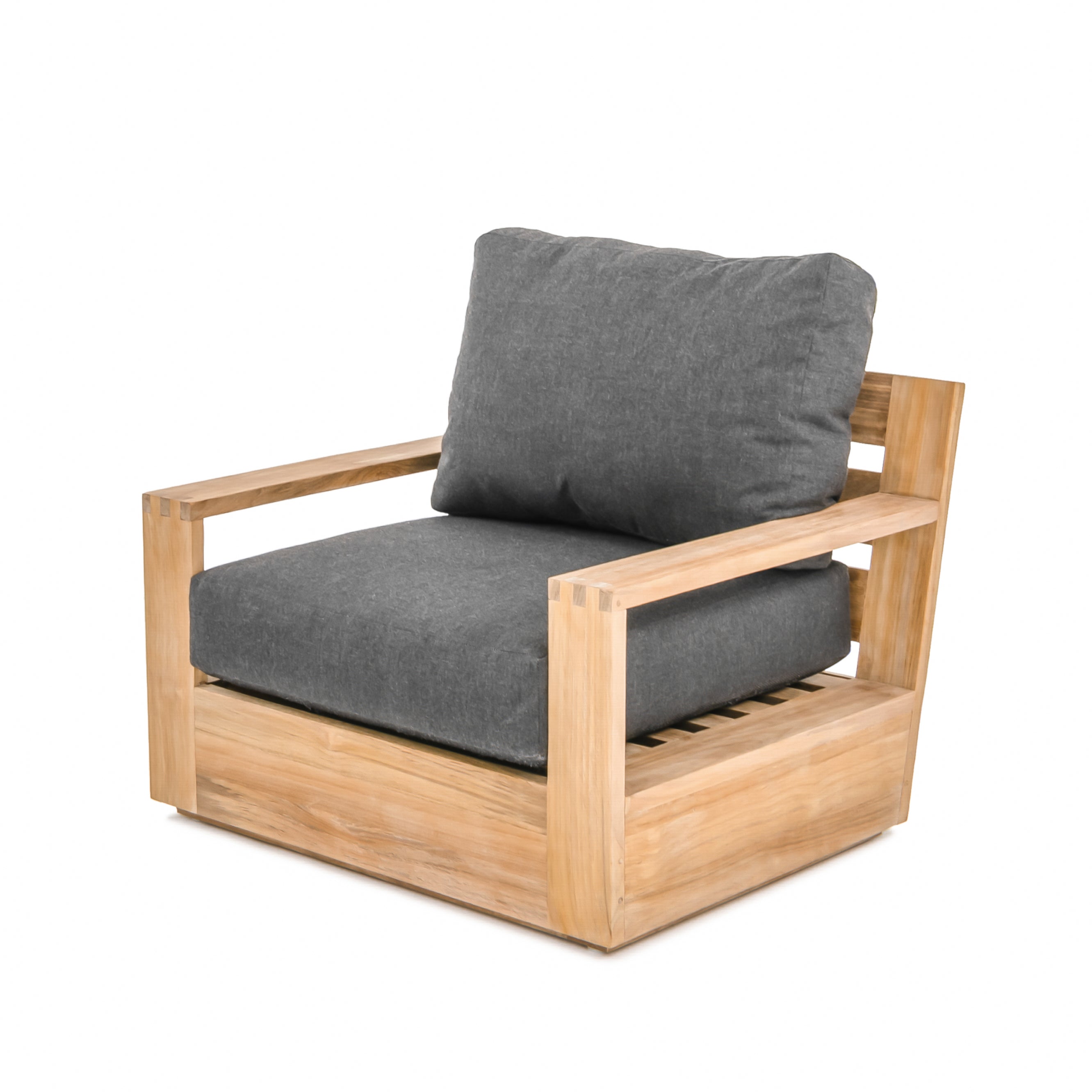 Caldas Club Chair